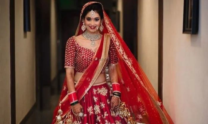 Preeti Cut Piece Center